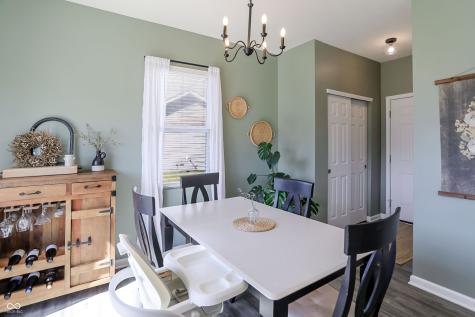 1384 Tanager Way Greenwood IN 46143