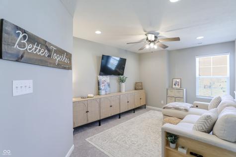 1384 Tanager Way Greenwood IN 46143