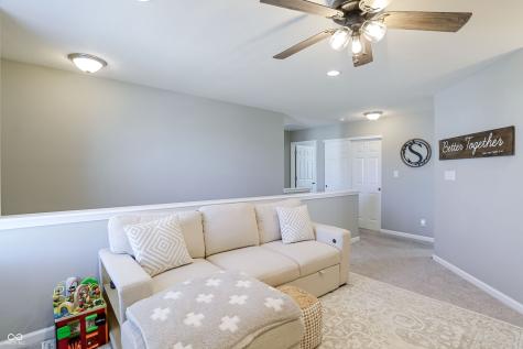 1384 Tanager Way Greenwood IN 46143