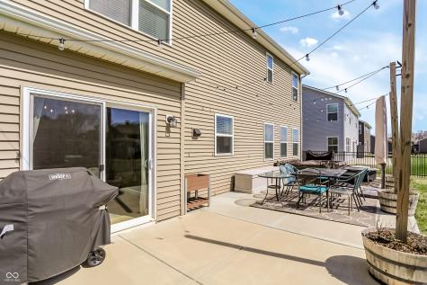 1384 Tanager Way Greenwood IN 46143
