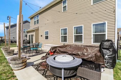 1384 Tanager Way Greenwood IN 46143