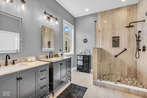 2575 Buckland Street Carmel IN 46032