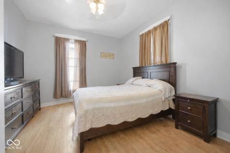 243 W Locust Street Shelbyville IN 46176