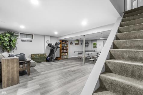 9135 Rymark Drive Indianapolis IN 46250