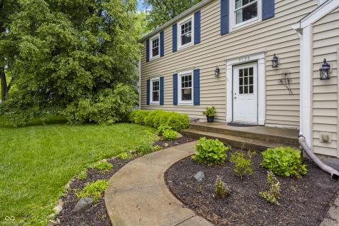9135 Rymark Drive Indianapolis IN 46250