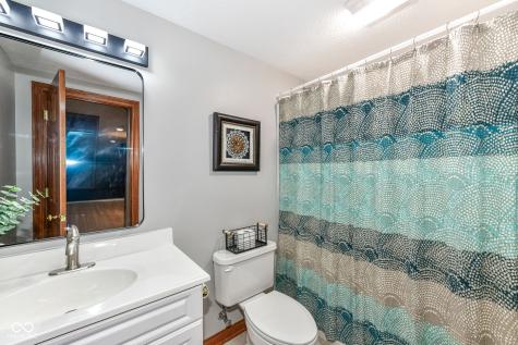 5251 Cheyenne Moon Carmel IN 46033