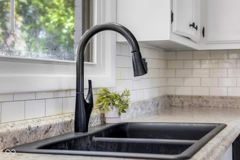 758 N Cherry Street Columbus IN 47201