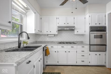 758 N Cherry Street Columbus IN 47201