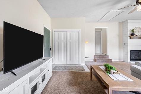 758 N Cherry Street Columbus IN 47201