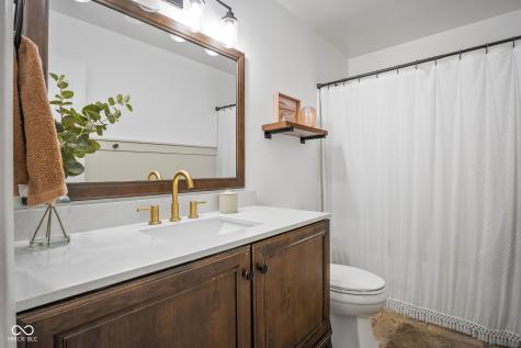 758 N Cherry Street Columbus IN 47201