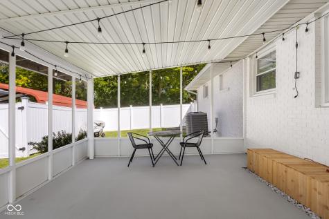 758 N Cherry Street Columbus IN 47201