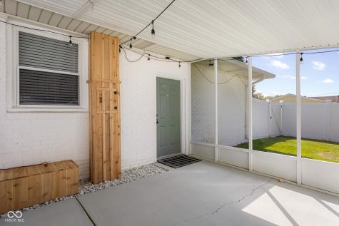 758 N Cherry Street Columbus IN 47201