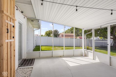 758 N Cherry Street Columbus IN 47201