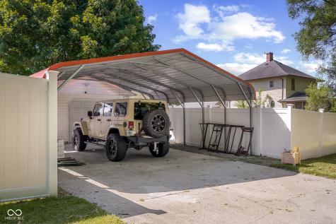 758 N Cherry Street Columbus IN 47201