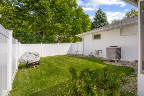 758 N Cherry Street Columbus IN 47201