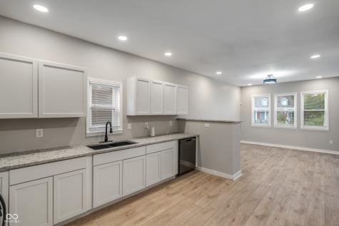 2437 Coyner Avenue Indianapolis IN 46218