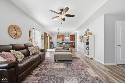 211 Thistlewood Drive Greenfield IN 46140