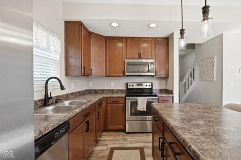 211 Thistlewood Drive Greenfield IN 46140