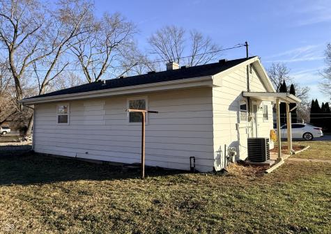 906 Ray Street Crawfordsville IN 47933