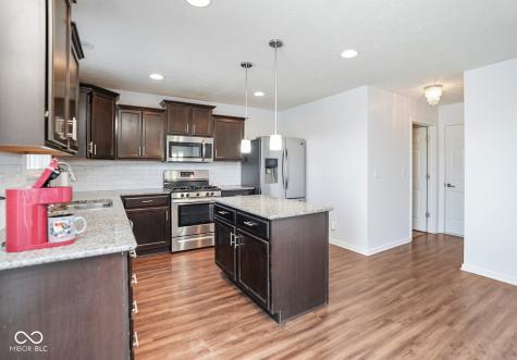 992 Cherry Tree Lane Greenwood IN 46143