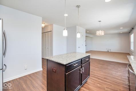 992 Cherry Tree Lane Greenwood IN 46143