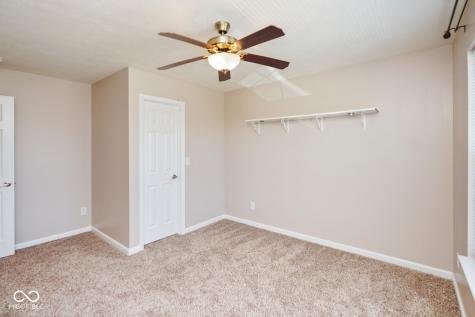 992 Cherry Tree Lane Greenwood IN 46143