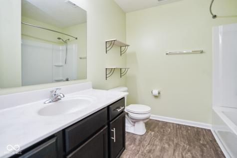 992 Cherry Tree Lane Greenwood IN 46143