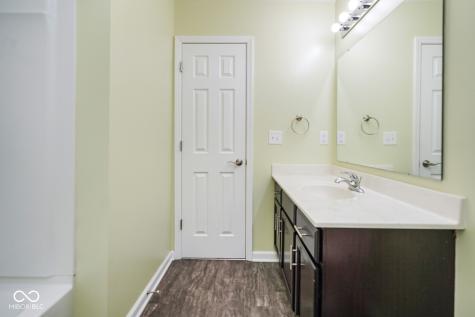 992 Cherry Tree Lane Greenwood IN 46143