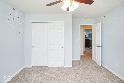 992 Cherry Tree Lane Greenwood IN 46143