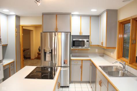 7577 Ballinshire S Indianapolis IN 46254