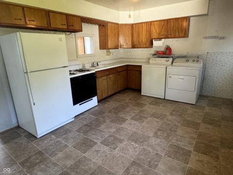 905 E Summit Street Attica IN 47918