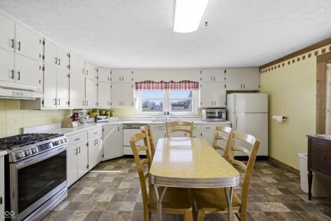3850 S 150 W Columbus IN 47201
