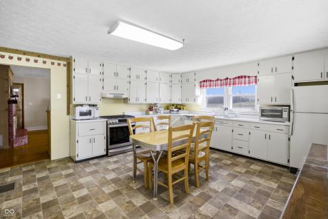 3850 S 150 W Columbus IN 47201