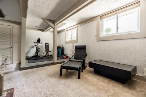 1638 Lutherwood Drive Indianapolis IN 46219