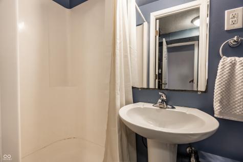 1638 Lutherwood Drive Indianapolis IN 46219