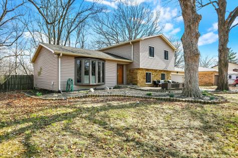 8211 Taunton Road Indianapolis IN 46260
