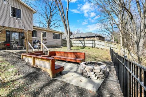 8211 Taunton Road Indianapolis IN 46260