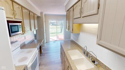 229 E Village Drive Carmel IN 46032