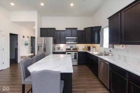 2019 Red Oak Court Shelbyville IN 46176