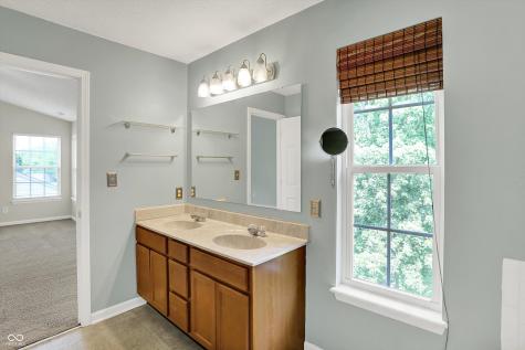 1343 Turfway Drive Avon IN 46123