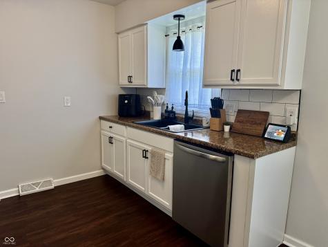 202 Wayside Drive Plainfield IN 46168