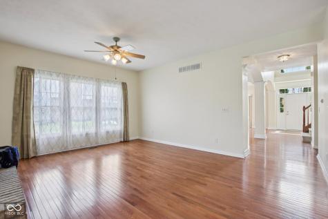 9402 Greenthread Lane Zionsville IN 46077