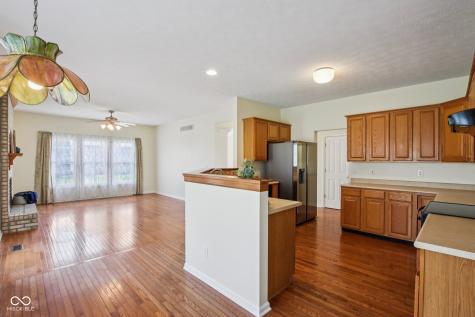 9402 Greenthread Lane Zionsville IN 46077