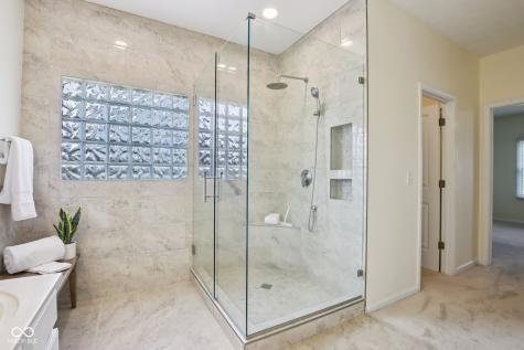 9402 Greenthread Lane Zionsville IN 46077