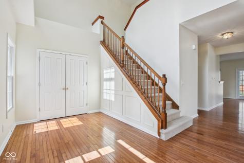 9402 Greenthread Lane Zionsville IN 46077
