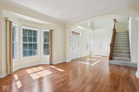 9402 Greenthread Lane Zionsville IN 46077