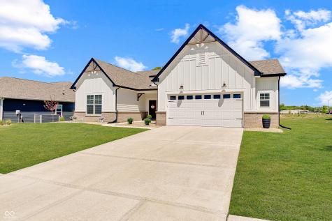 4068 Berry Chase Boulevard Greenwood IN 46143