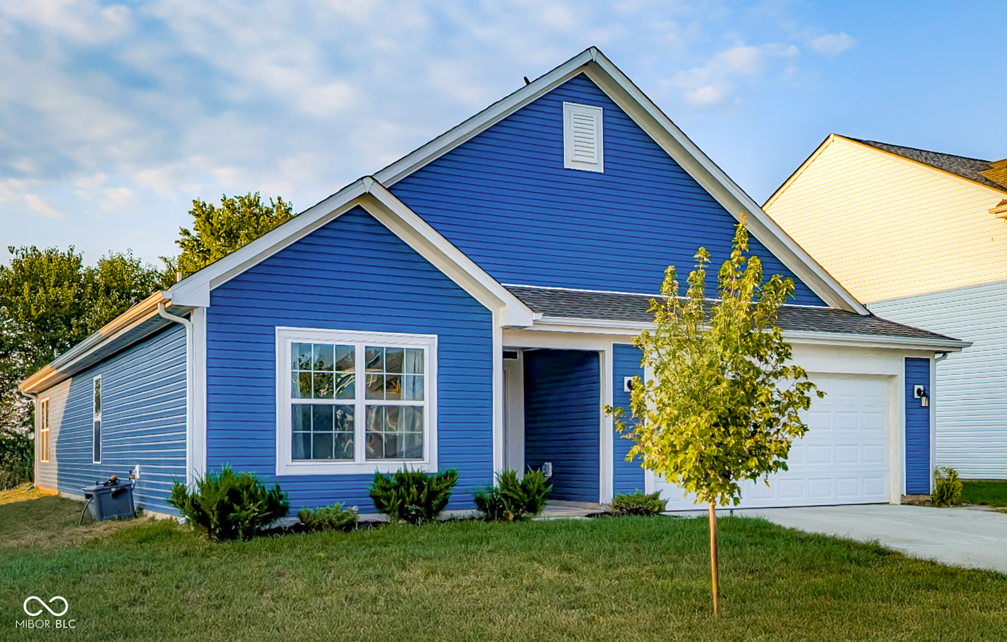 2127 Abbey Lane Columbus IN 47201