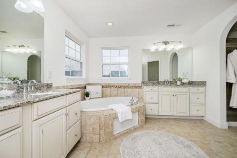 3224 Cimmaron Ash Drive Zionsville IN 46077