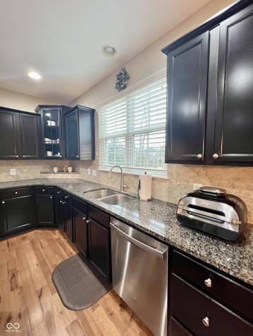 2504 Fawn Bluff Court Zionsville IN 46077